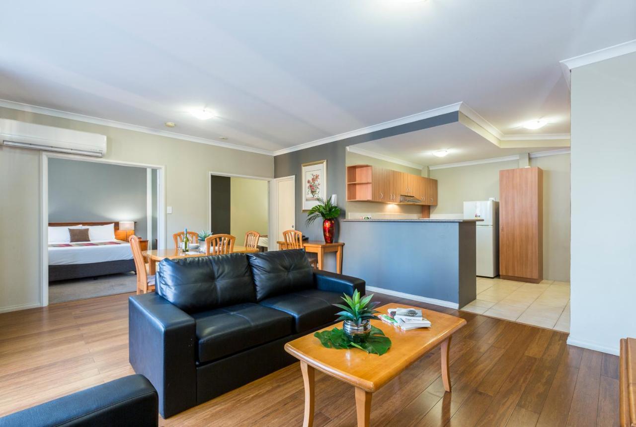 Mont Clare Boutique Apartments Перт Экстерьер фото